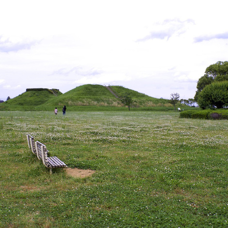 さきたま古墳公園2.jpg